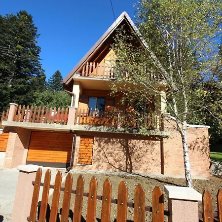 Vakantiehuis Schoenes In Breze Mit Eigenem Balkon By Interhome Breza