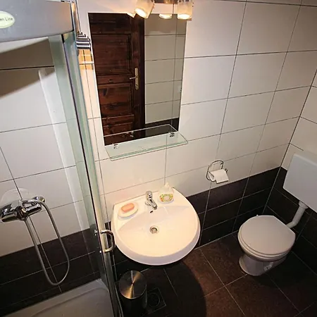 Schoenes In Breze Mit Eigenem Balkon By Interhome *