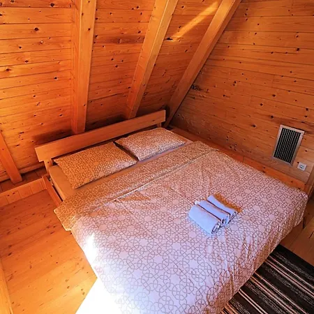 Schoenes In Breze Mit Eigenem Balkon By Interhome