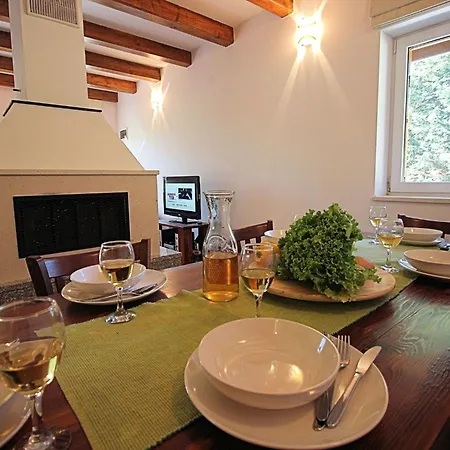 Schoenes In Breze Mit Eigenem Balkon By Interhome Vakantiehuis Breza