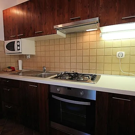 Vakantiehuis Schoenes In Breze Mit Eigenem Balkon By Interhome *